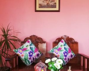 House For 4 Near Airport/sm+wifi