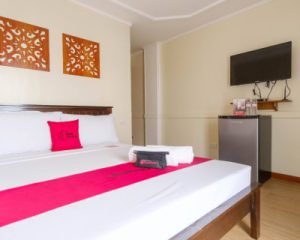 Reddoorz Plus Near Johnson And Johnson Paranaque