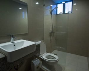 3 Bedroom Condo Apartment In Mckinley Hill