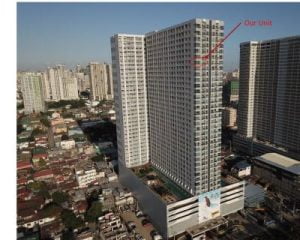 Deluxe End Unit Overlooking Manila Bay